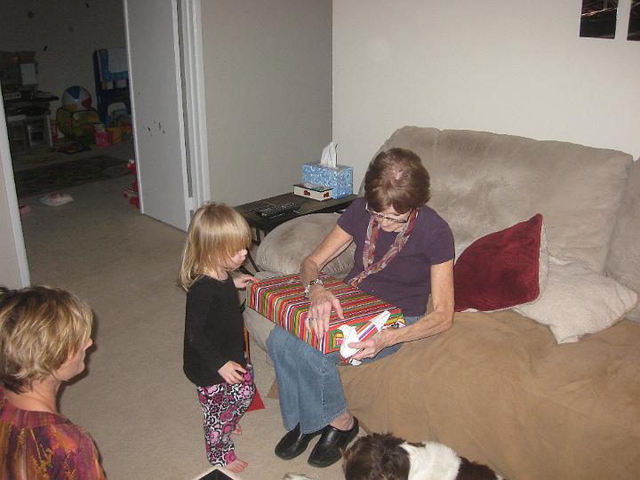 Grandmas BDay 07.JPG